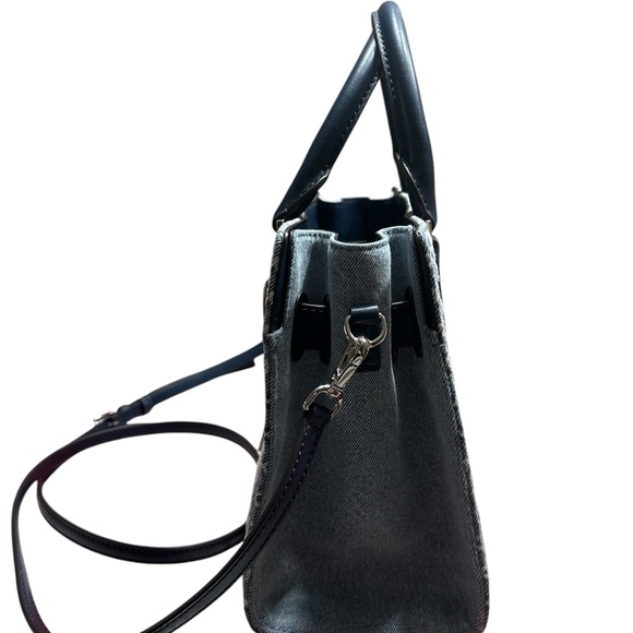 🔥Michael Kors Hamilton Small Logo Embossed Washed Denim Satchel👜 - Picture 4 of 8